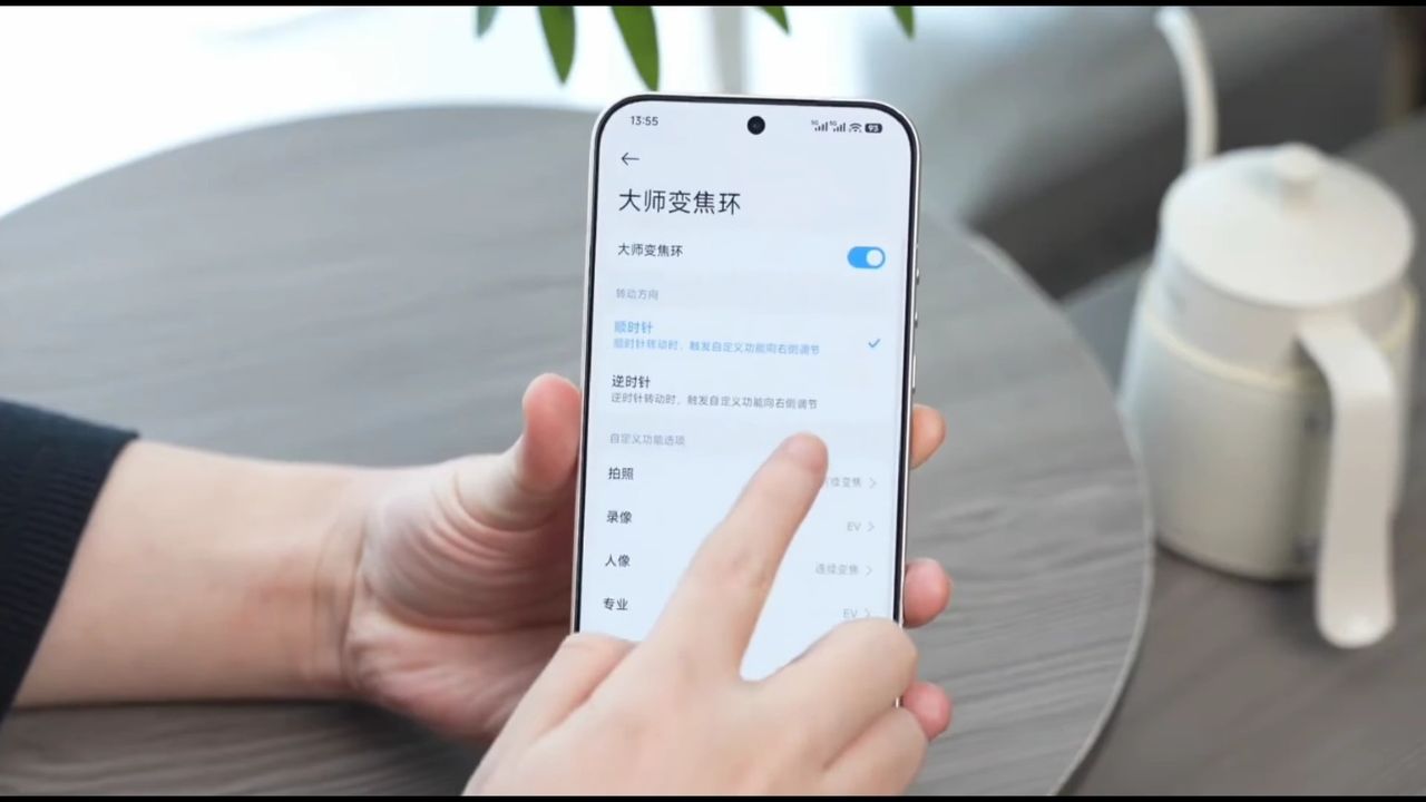 Trên Tay Nhanh Xiaomi 17 Ultra By Leica: Siêu Phẩm Camera-Phone Với Ống Kính Xoay Khẩu Vật Lý
