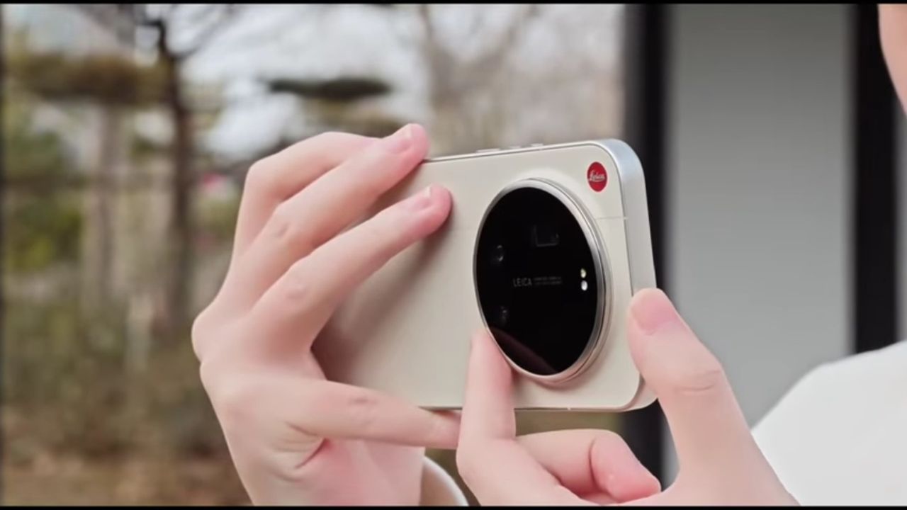 Trên Tay Nhanh Xiaomi 17 Ultra By Leica: Siêu Phẩm Camera-Phone Với Ống Kính Xoay Khẩu Vật Lý
