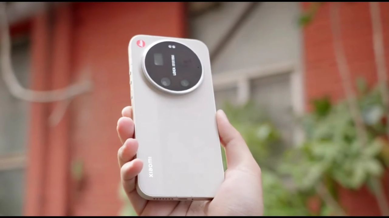 Trên Tay Nhanh Xiaomi 17 Ultra By Leica: Siêu Phẩm Camera-Phone Với Ống Kính Xoay Khẩu Vật Lý