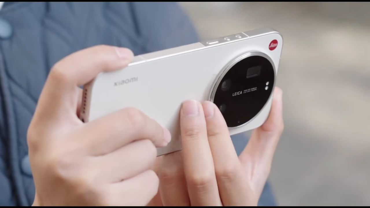 Trên Tay Nhanh Xiaomi 17 Ultra By Leica: Siêu Phẩm Camera-Phone Với Ống Kính Xoay Khẩu Vật Lý