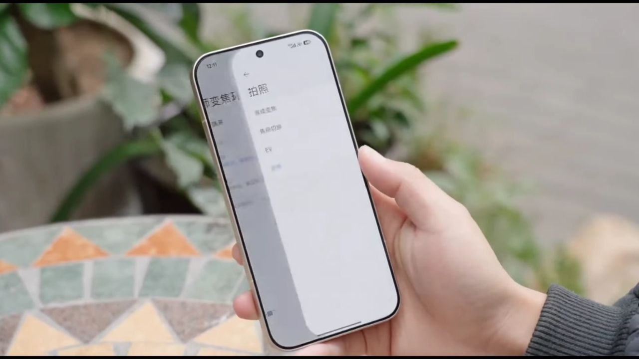 Trên Tay Nhanh Xiaomi 17 Ultra By Leica: Siêu Phẩm Camera-Phone Với Ống Kính Xoay Khẩu Vật Lý