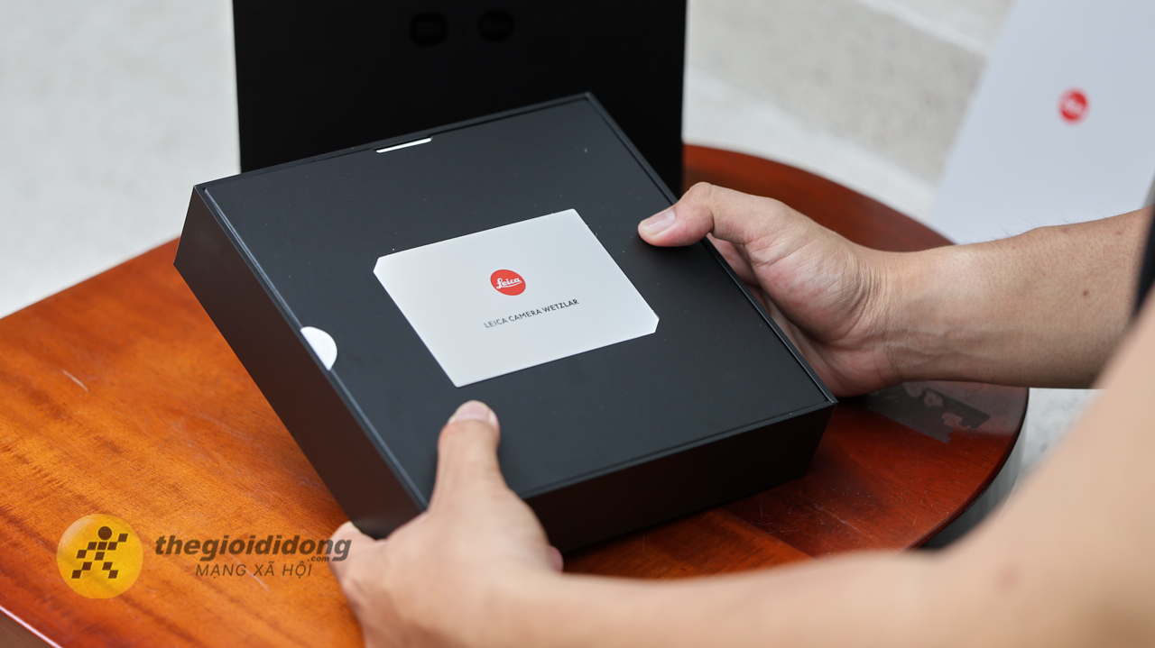 Trên tay nhanh Xiaomi 17 Ultra by Leica: Siêu phẩm camera-phone với ống kính xoay khẩu vật lý