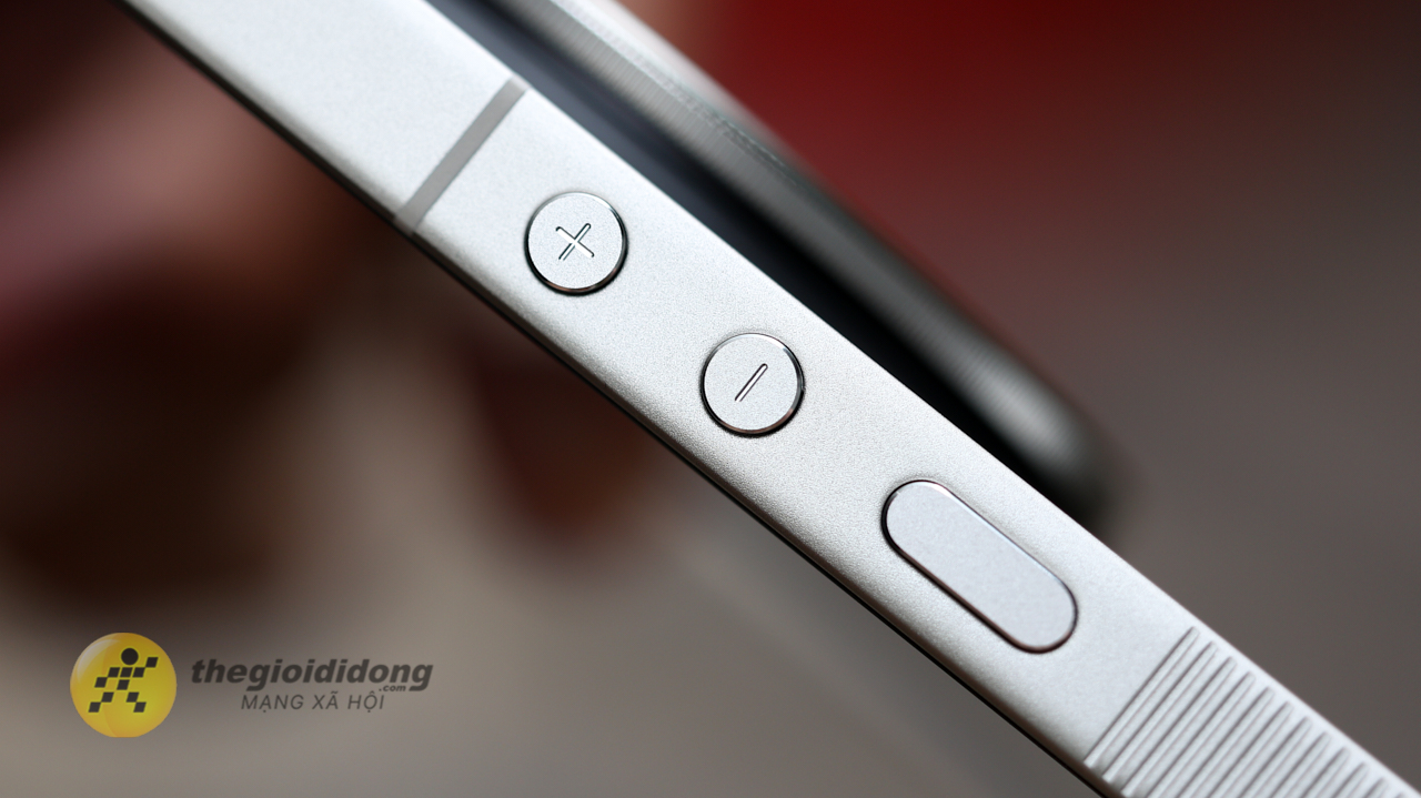 Trên tay nhanh Xiaomi 17 Ultra by Leica: Siêu phẩm camera-phone với ống kính xoay khẩu vật lý