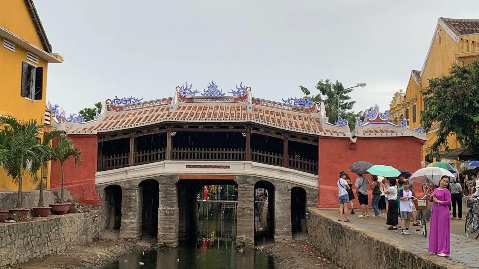 Ch&ugrave;a Cầu nổi tiếng ở Hội An