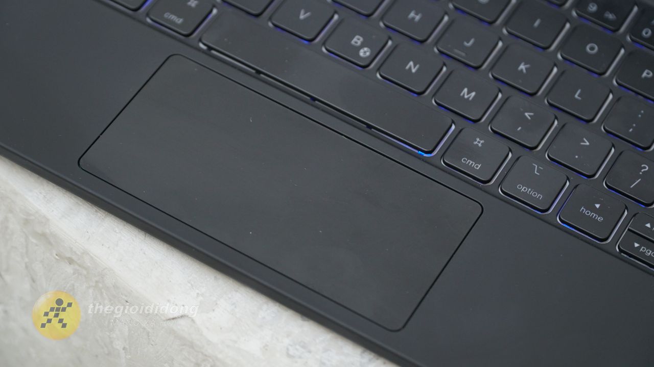 Trên Tay Bao Da Kèm Bàn Phím Esr Rebound Magnetic Keyboard Case 360 Cho Ipad Pro 11 Inch