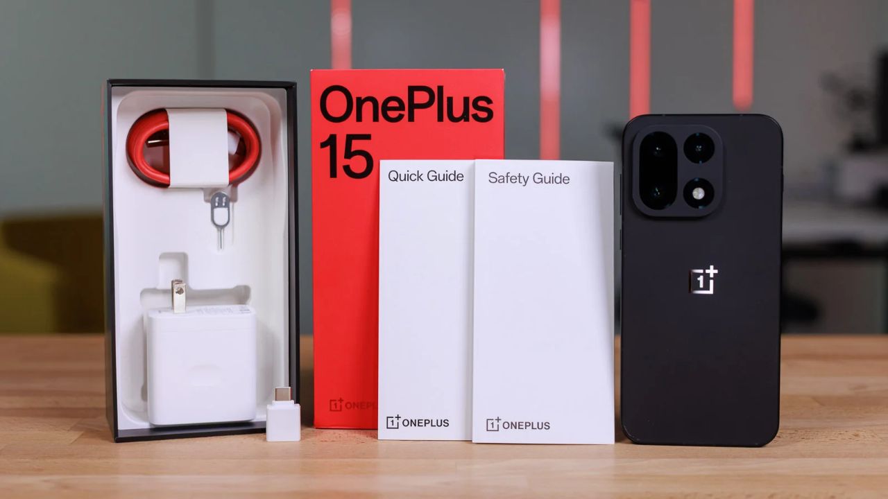 Trên Tay Oneplus 15: Giá Tốt, Cấu Hình Mạnh Mẽ Với Snapdragon 8 Elite Gen 5, Đánh Đối Cũng Nhiều