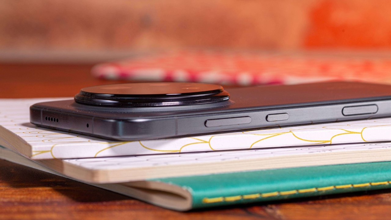 Trên Tay Honor Magic8 Pro: Flagship Cao Cấp Nhất Nhà Honor, Nhiều Công Nghệ Mới Trên Tay Honor Magic8 Pro: Flagship Cao Cấp Nhất Nhà Honor, Nhiều Công Nghệ Mới