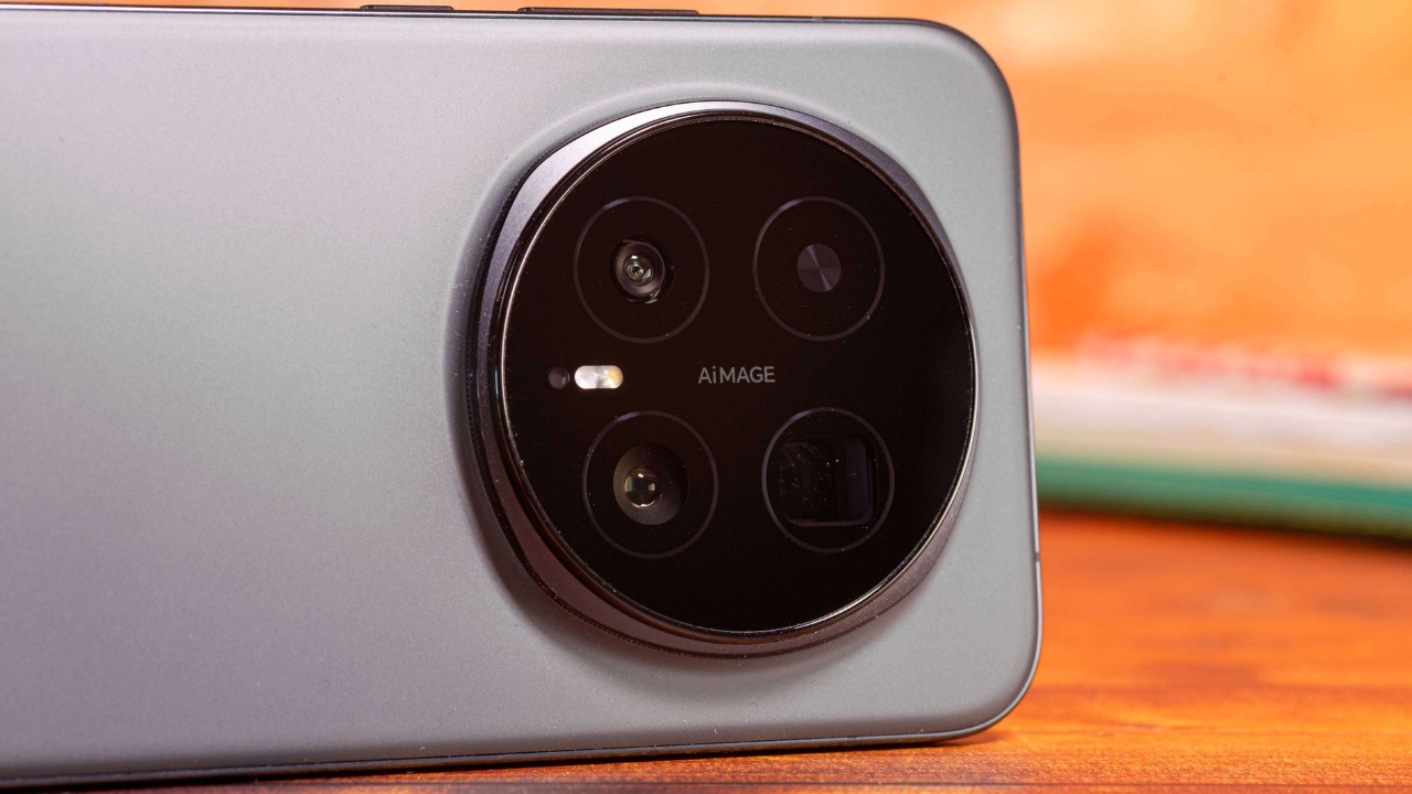 Trên Tay Honor Magic8 Pro: Flagship Cao Cấp Nhất Nhà Honor, Nhiều Công Nghệ Mới Trên Tay Honor Magic8 Pro: Flagship Cao Cấp Nhất Nhà Honor, Nhiều Công Nghệ Mới