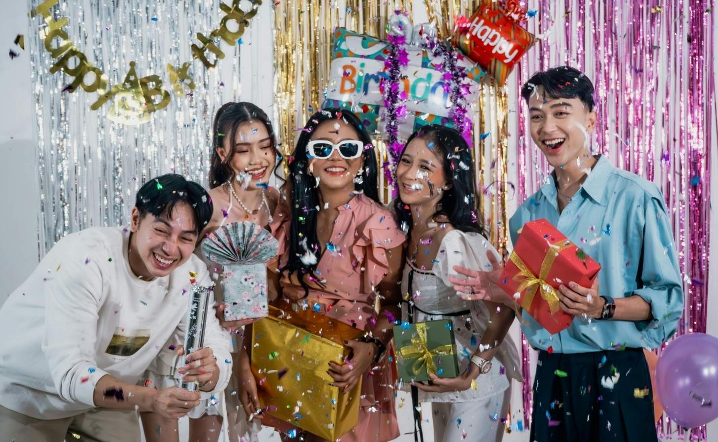 Lời chúc sinh nhật bạn bè hài hước