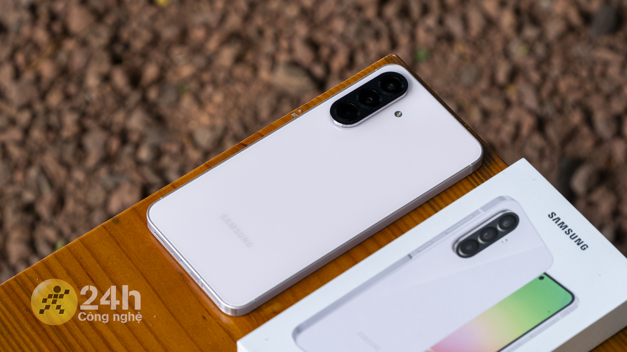 Tự Thưởng Bản Thân Sau Một Năm Nỗ Lực: Galaxy A56 5G Bước Ngoặt Lớn Thực Sự Tự Thưởng Bản Thân Sau Một Năm Nỗ Lực: Galaxy A56 5G Bước Ngoặt Lớn Thực Sự