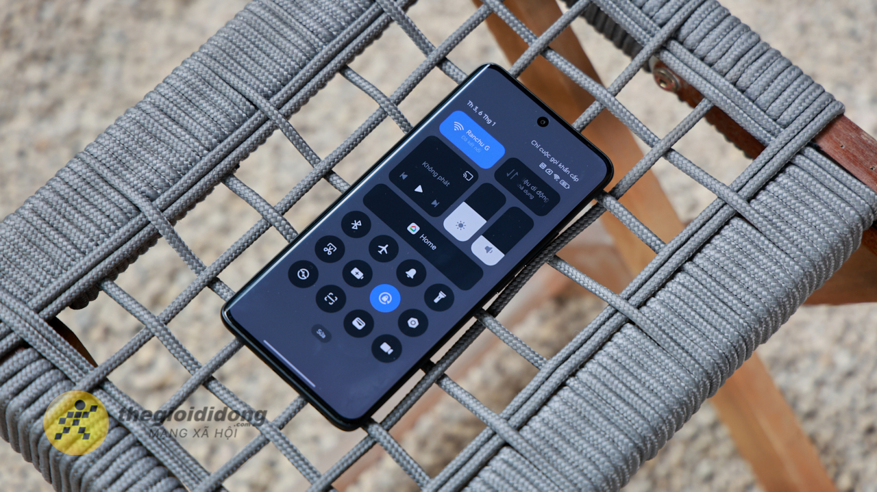 Trên tay Xiaomi Redmi Note 15 5G: Chip Snapdragon 6 Gen 3, màn AMOLED