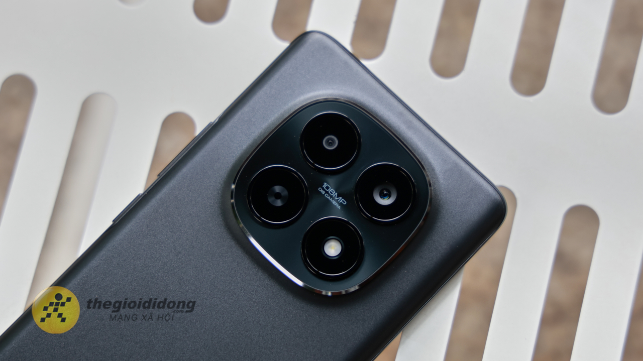 Trên tay Xiaomi Redmi Note 15 5G: Chip Snapdragon 6 Gen 3, màn AMOLED