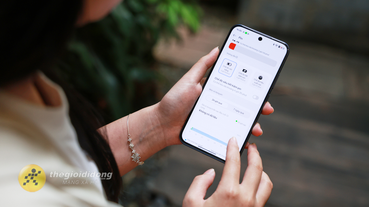 Trên Tay Oppo Reno15 F 5G: Chip Snapdragon 6 Gen 1 Và Pin 7.000 Mah