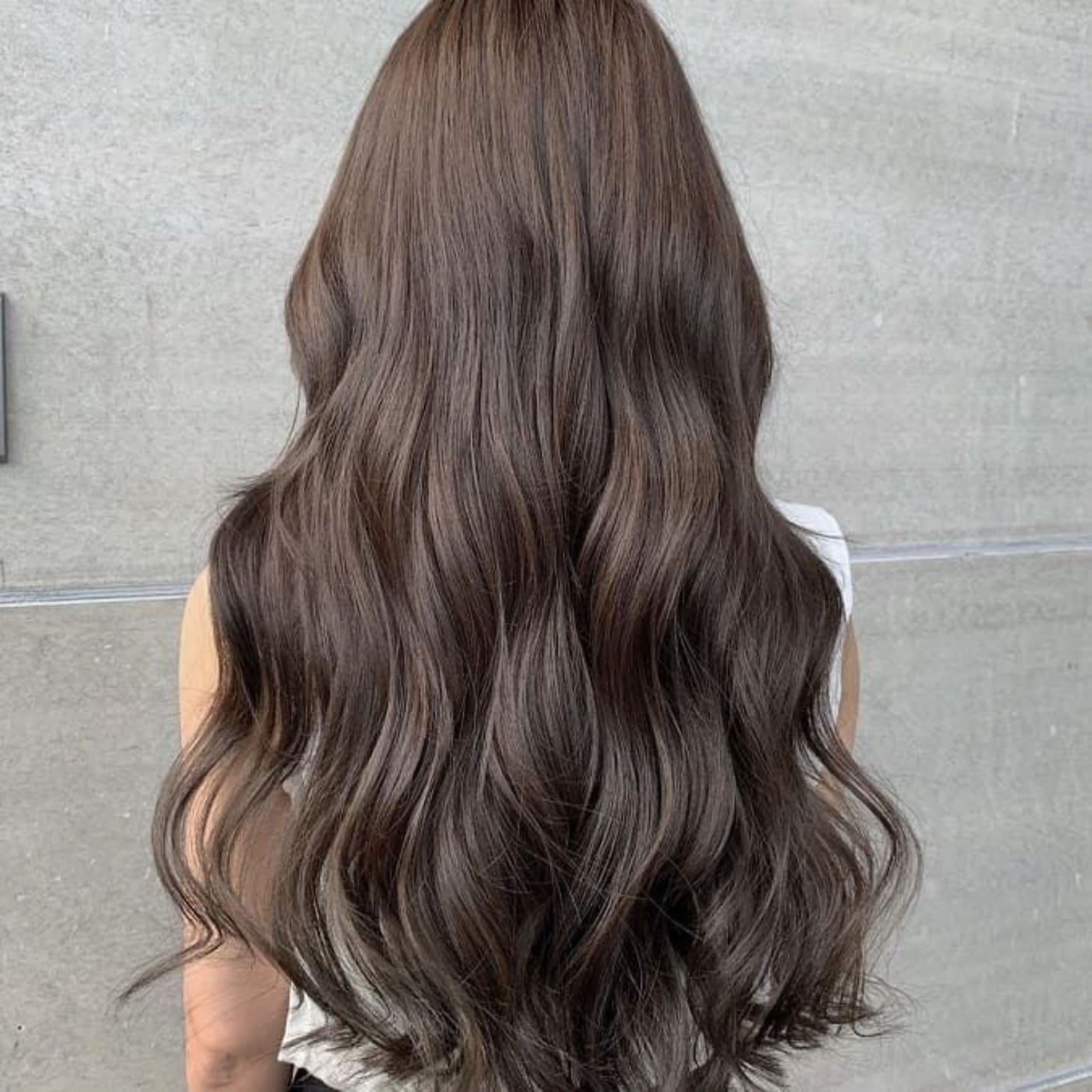 Tóc màu nâu lạnh là màu tóc nhuộm được nhiều người ưa chuộng