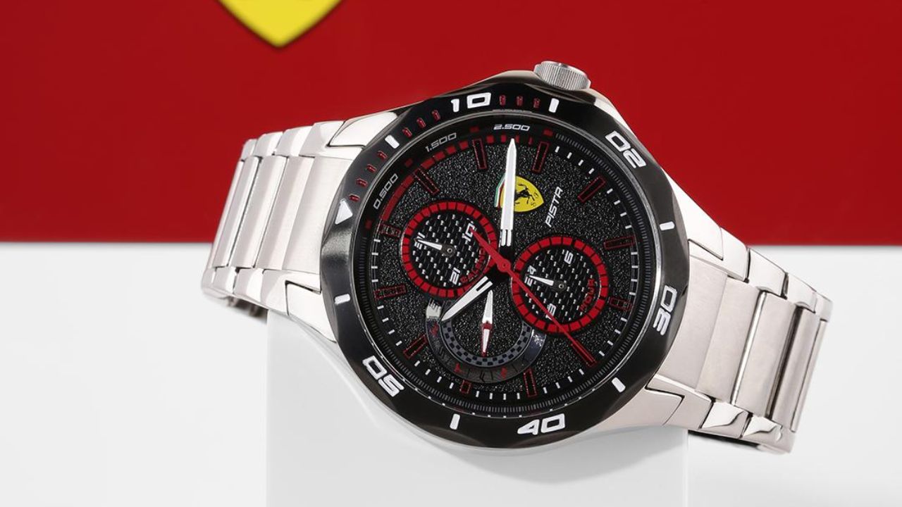 Năm Bính Ngọ Thì Mình Mua Liền Đồng Hồ 