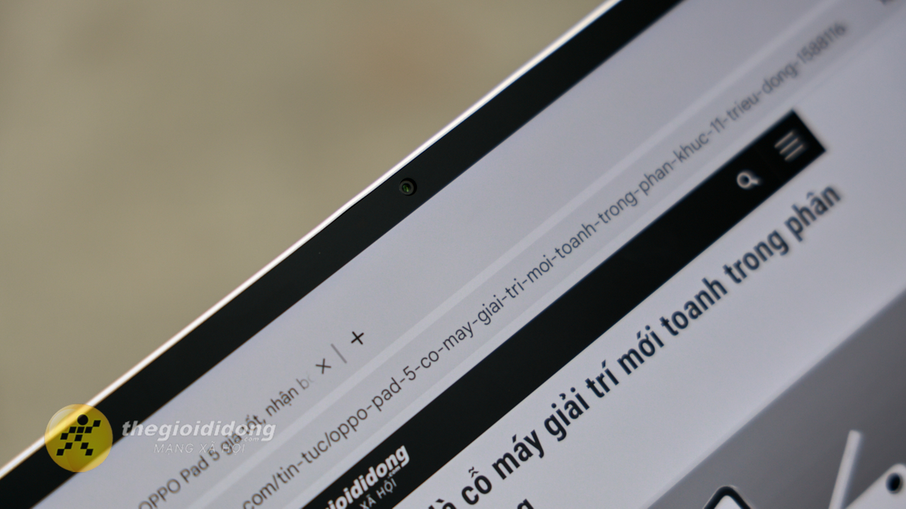 Phiên bản Matte Display nổi bật với màn hình nhám chống lóa cao cấp, mang lại cảm giác giấy thật khi ghi chú hoặc giảm mỏi mắt đọc sách.