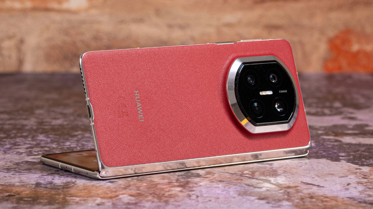 Trên tay HUAWEI Mate X7: Thiết kế bền bỉ, camera 50 MP đỉnh cao, pin lớn 5.600 mAh