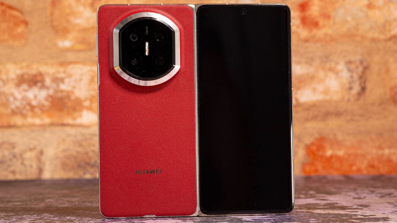 Trên tay HUAWEI Mate X7: Thiết kế bền bỉ, camera 50 MP đỉnh cao, pin lớn 5.600 mAh