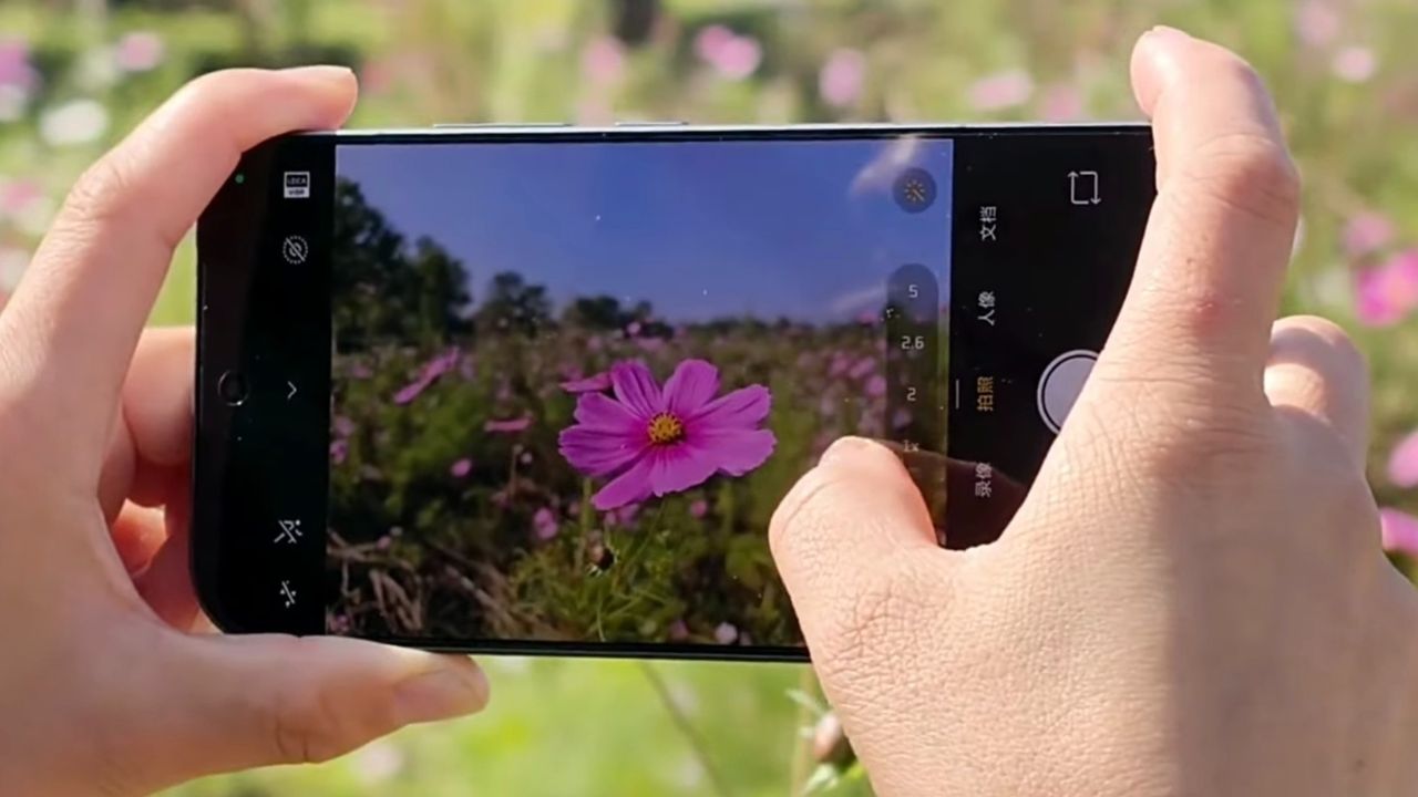 Trên tay Xiaomi 17 5G: Snapdragon 8 Elite Gen 5, camera Leica 50 MP và pin 7.000 mAh Trên tay Xiaomi 17 5G: Snapdragon 8 Elite Gen 5, camera Leica 50 MP và pin 7.000 mAh