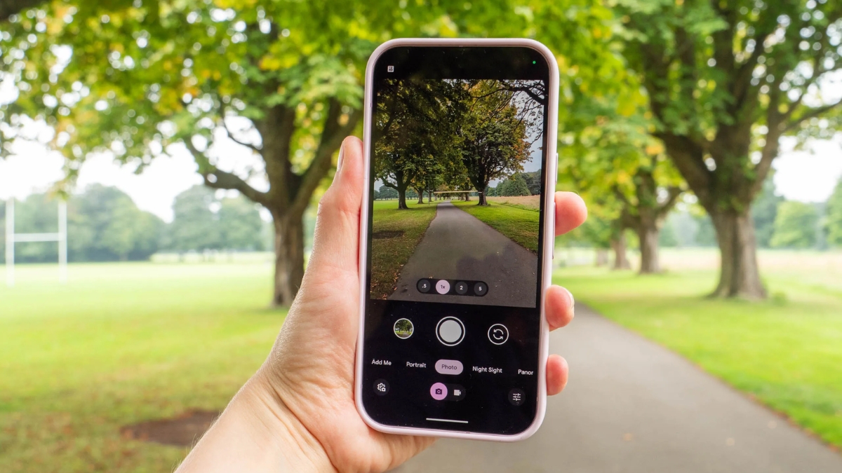 Ảnh chụp từ Pixel luôn giữ được chi tiết ở cả vùng tối và vùng sáng Ảnh chụp từ Pixel luôn giữ được chi tiết ở cả vùng tối và vùng sáng