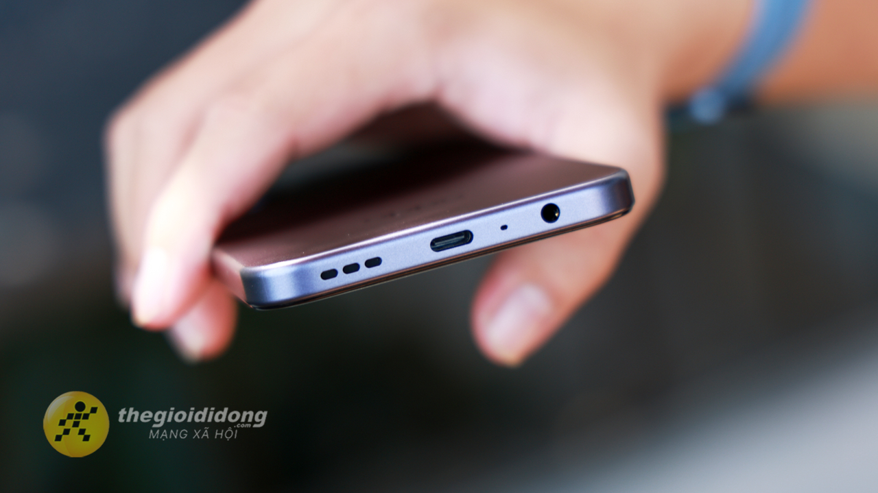 Trên Tay Oppo A6X: Màn Hình Lớn 6.75 Inch, Nổi Bật Với Snapdragon 685 Và Pin 6.100 Mah Trên Tay Oppo A6X: Màn Hình Lớn 6.75 Inch, Nổi Bật Với Snapdragon 685 Và Pin 6.100 Mah