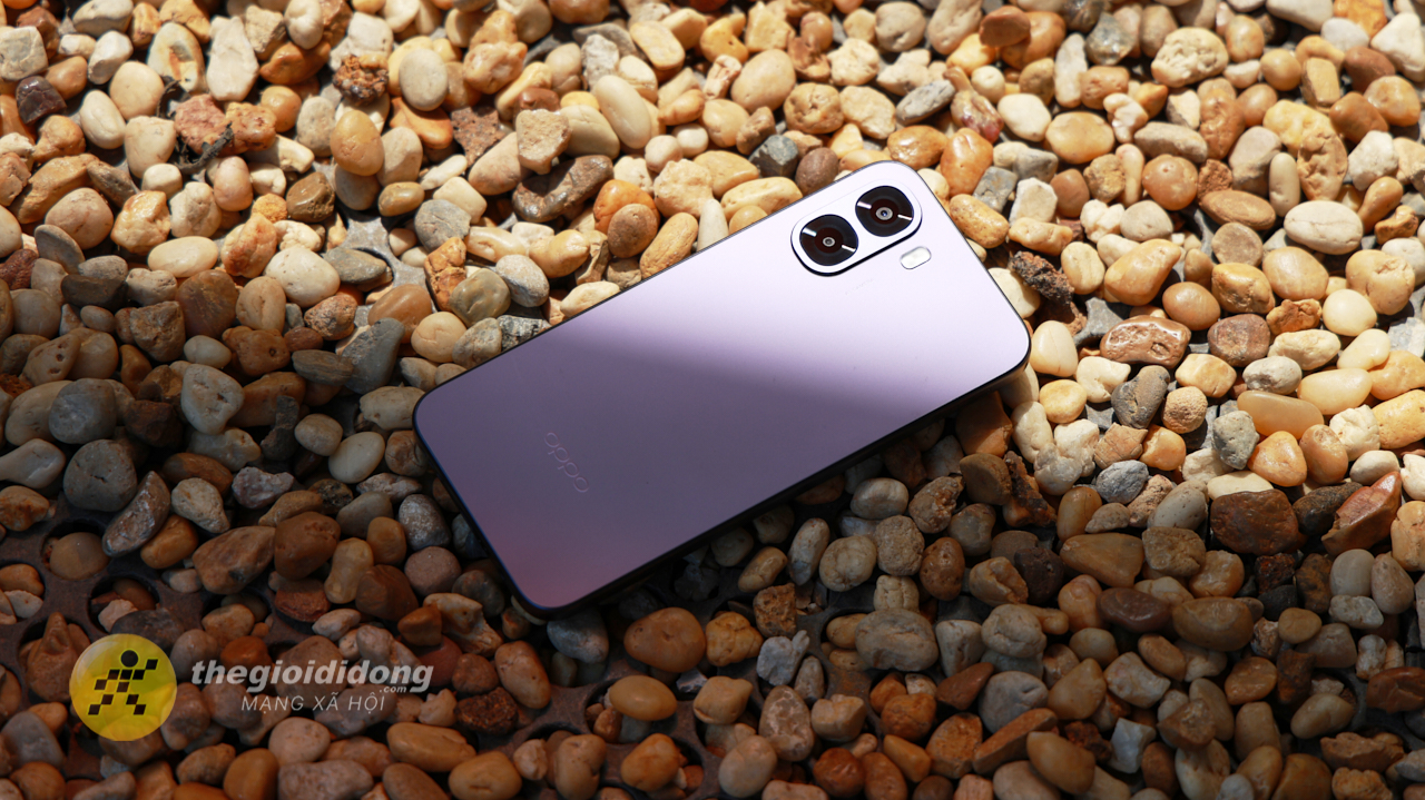 Trên Tay Oppo A6X: Màn Hình Lớn 6.75 Inch, Nổi Bật Với Snapdragon 685 Và Pin 6.100 Mah Trên Tay Oppo A6X: Màn Hình Lớn 6.75 Inch, Nổi Bật Với Snapdragon 685 Và Pin 6.100 Mah