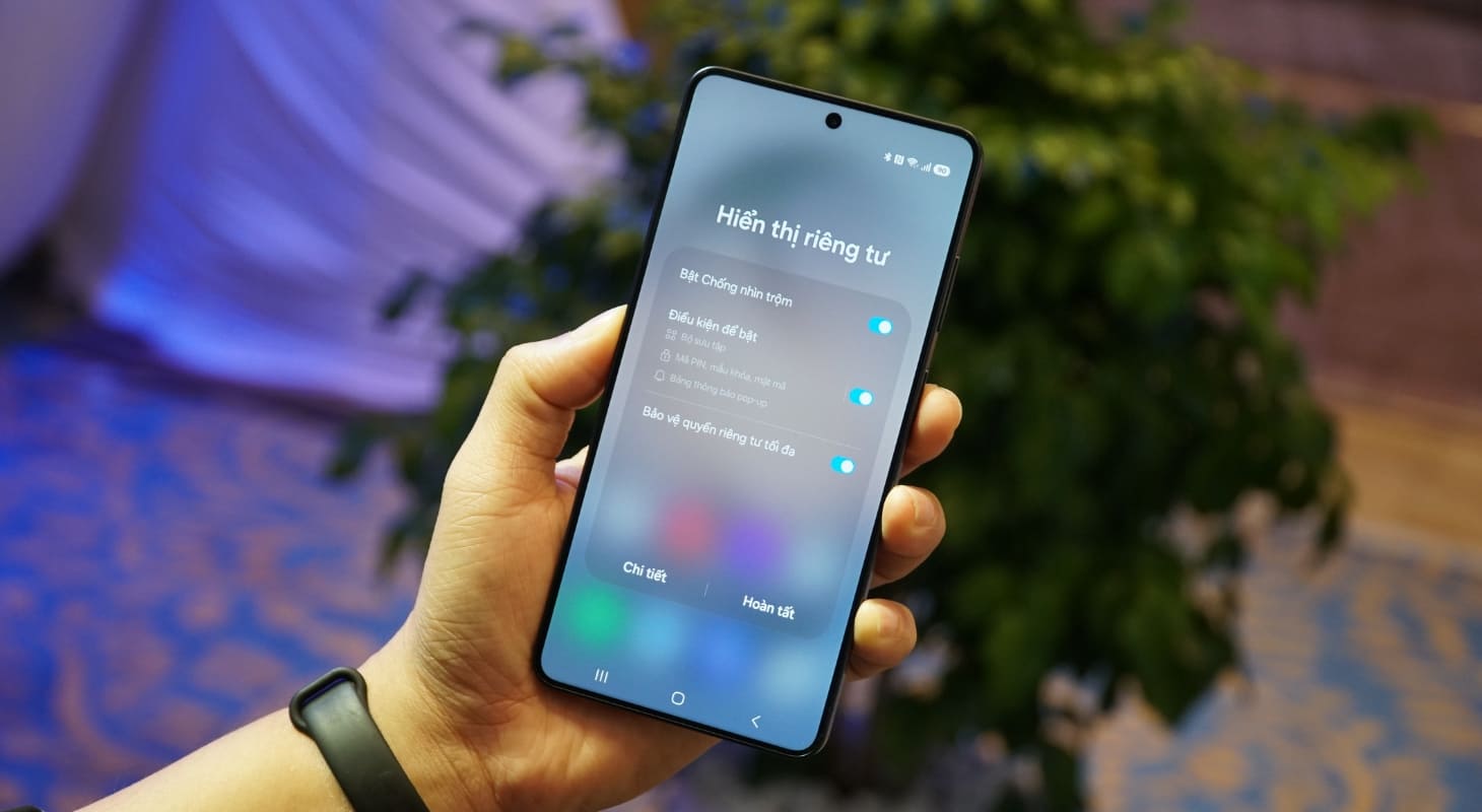 Samsung Galaxy S26 Ultra sở hữu màn hình rộng với công nghệ chống nhìn trộm đầu tiên trên thế giới