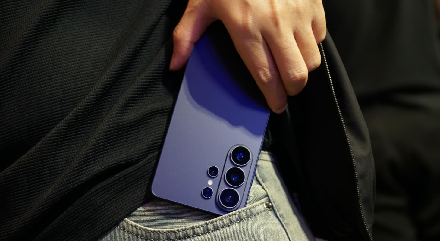 Samsung Galaxy S26 Ultra là phiên bản cao cấp nhất trong dòng Samsung Galaxy S26 Series