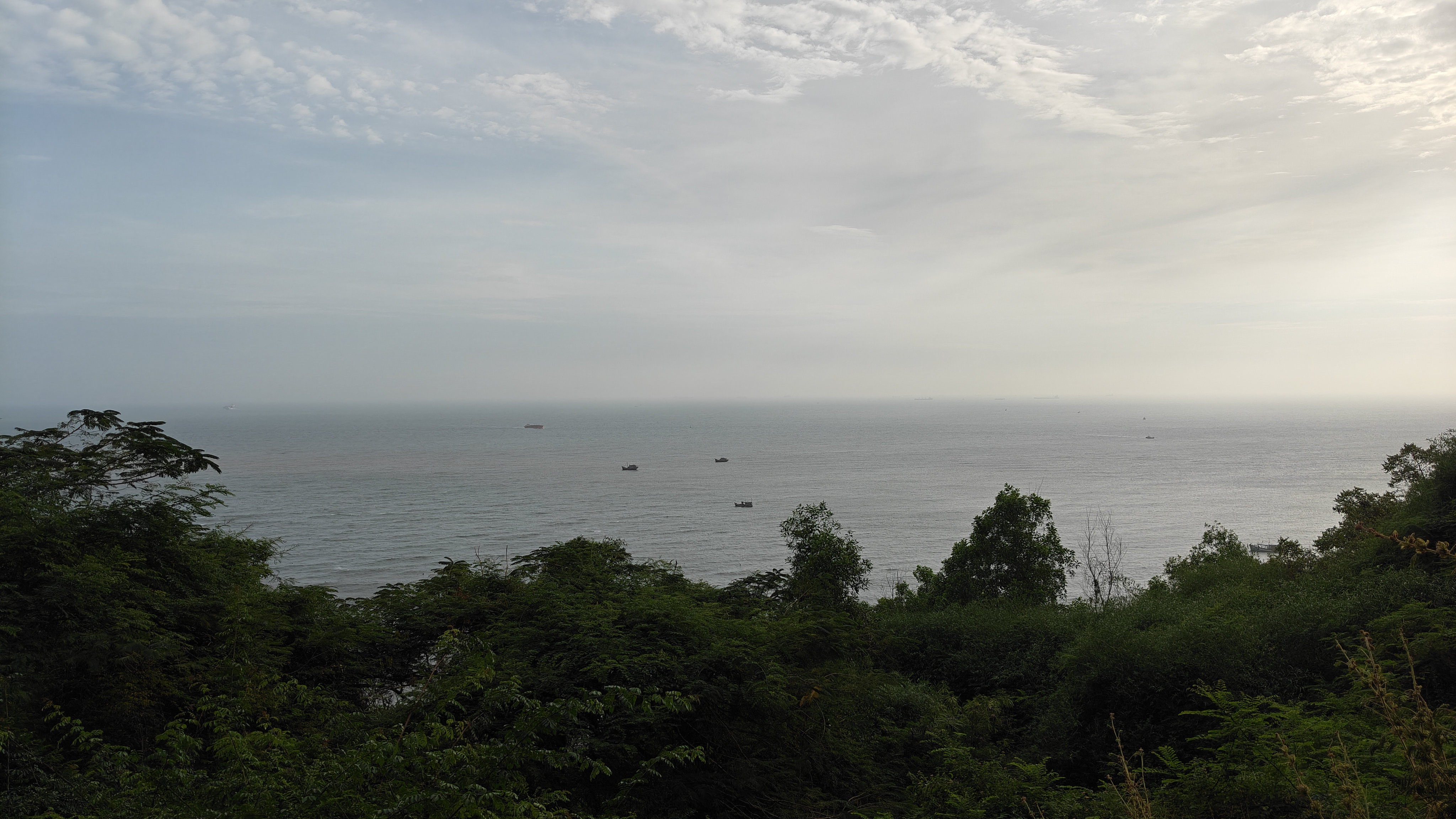 Đánh Giá Oppo Reno15 5G: Pin Siêu Trâu, Chụp Ảnh Đẹp, Snpadragon 7 Gen 4 Mượt Mà