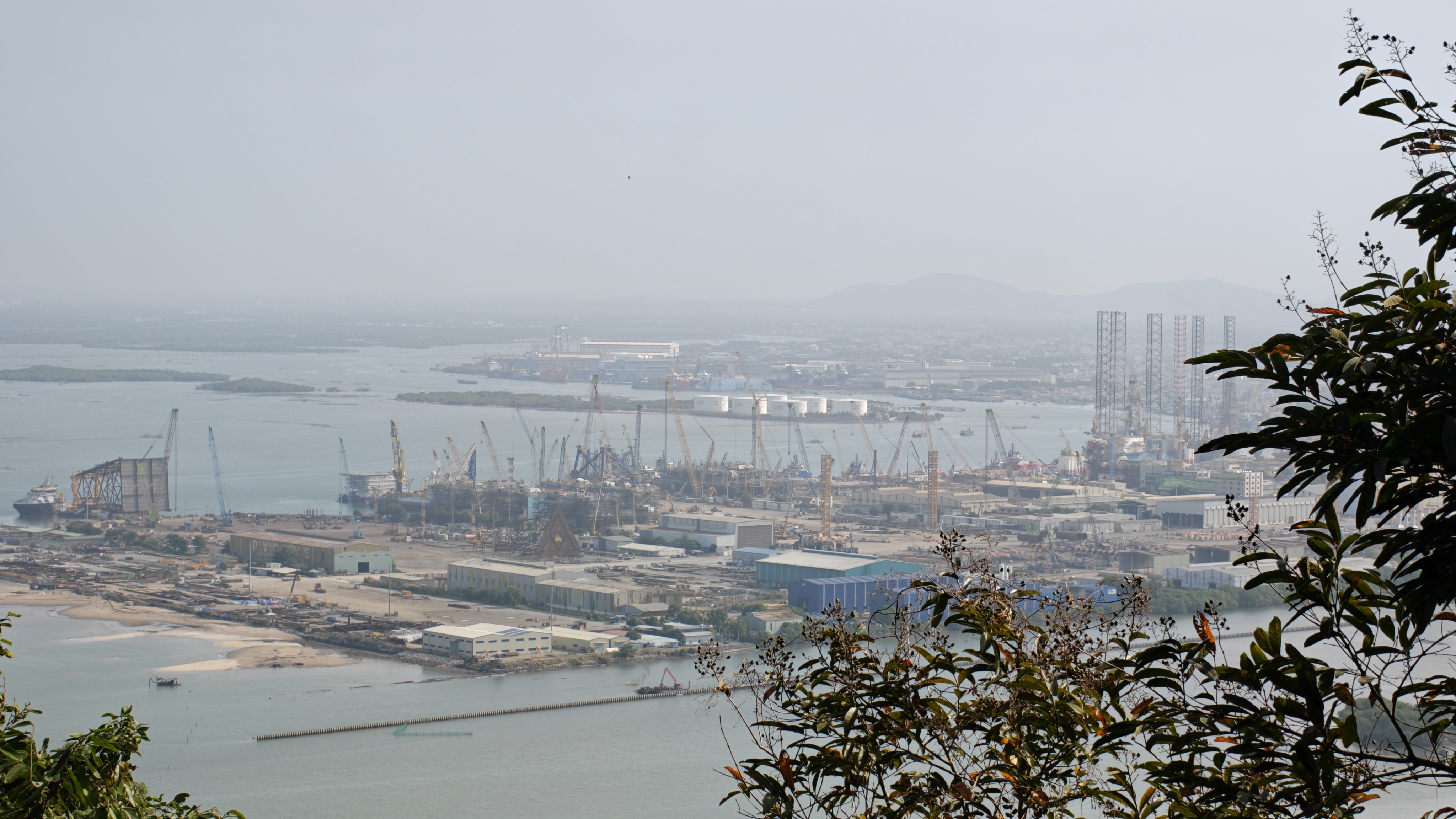 Đánh Giá Oppo Reno15 5G: Pin Siêu Trâu, Chụp Ảnh Đẹp, Snpadragon 7 Gen 4 Mượt Mà