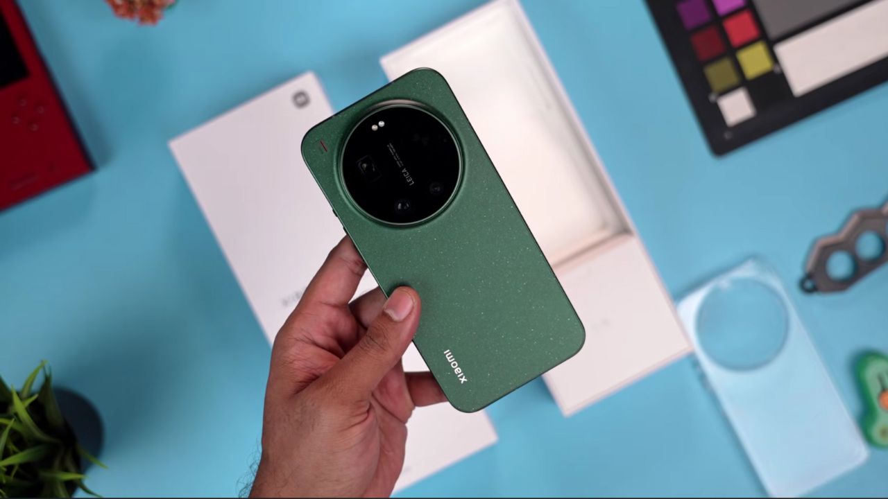 Trên Tay Xiaomi 17 Ultra: Siêu Phẩm Camera-Phone Với Ống Kính Leica Trứ Danh Trên Tay Xiaomi 17 Ultra: Siêu Phẩm Camera-Phone Với Ống Kính Leica Trứ Danh