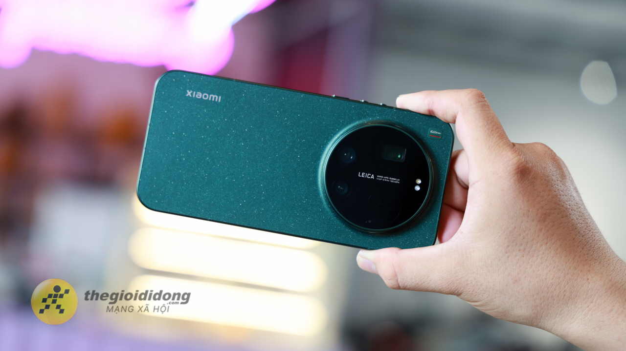 Trên tay Xiaomi 17 Ultra: Siêu phẩm camera-phone với ống kính Leica trứ danh Trên tay Xiaomi 17 Ultra: Siêu phẩm camera-phone với ống kính Leica trứ danh