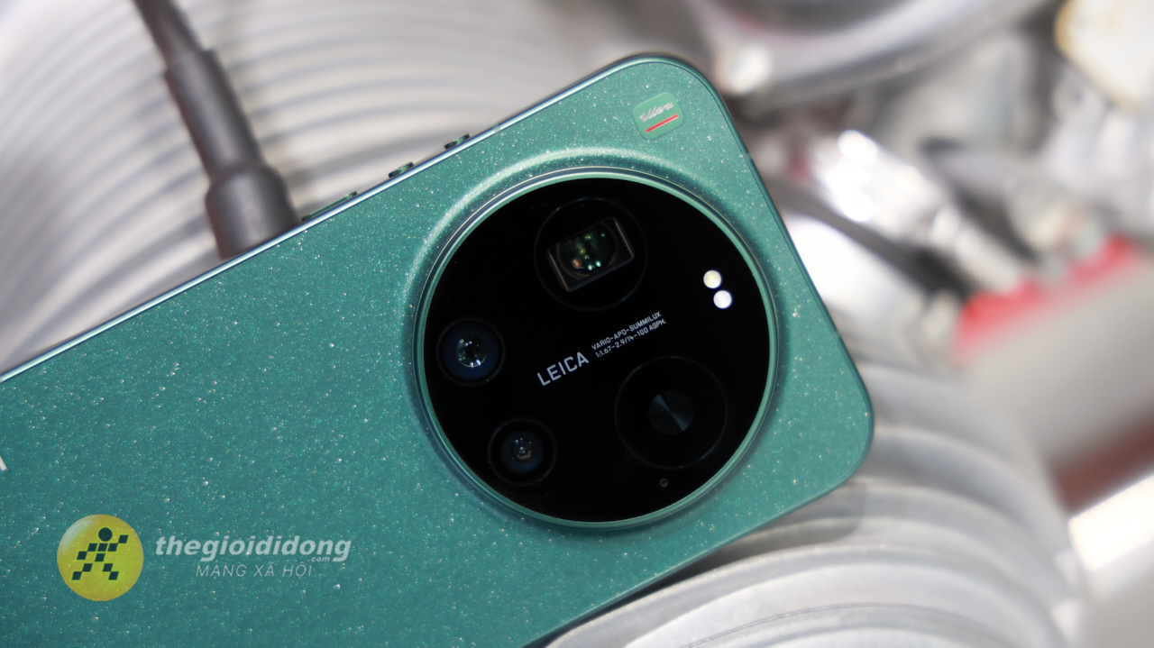 Trên tay Xiaomi 17 Ultra: Siêu phẩm camera-phone với ống kính Leica trứ danh Trên tay Xiaomi 17 Ultra: Siêu phẩm camera-phone với ống kính Leica trứ danh