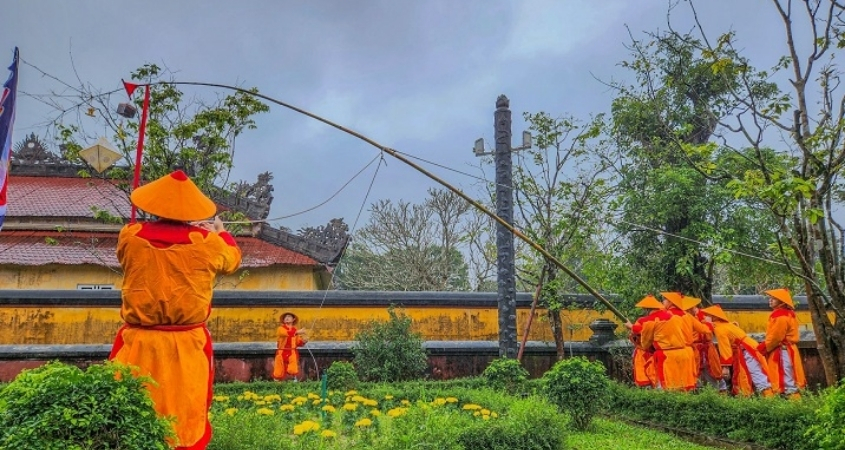 Lễ hạ nêu thường diễn ra vào mồng 7 tháng Giêng Lễ hạ nêu thường diễn ra vào mồng 7 tháng Giêng
