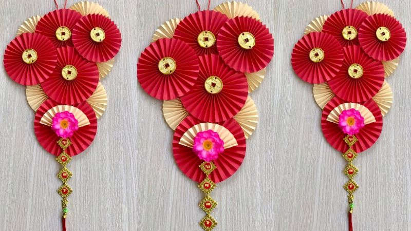 Mẫu quạt giấy trang trí Tết đẹp mắt, sáng tạo