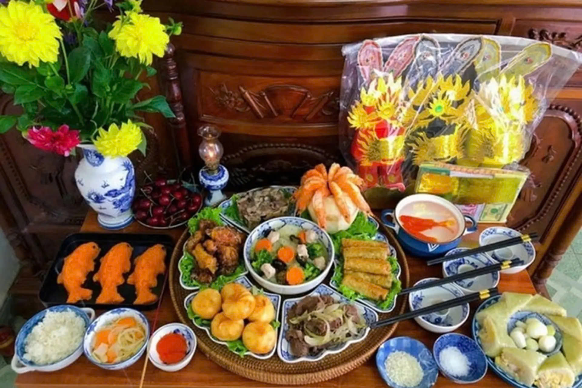 Cách bày hoa cúng ông Công ông Táo đúng cách