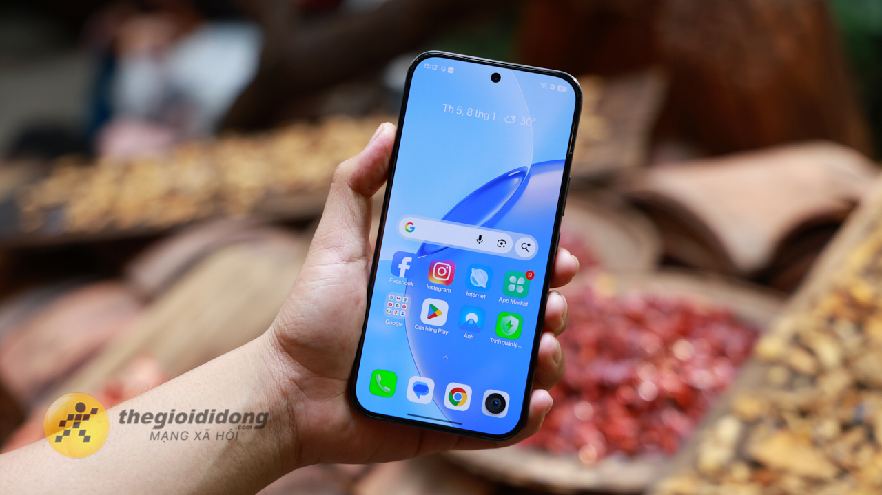 Trên Tay Realme 16 Pro 5G: Camera Chính 200 Mp, Vi Xử Lý Dimensity 7300 Max Và Pin 7.000 Mah