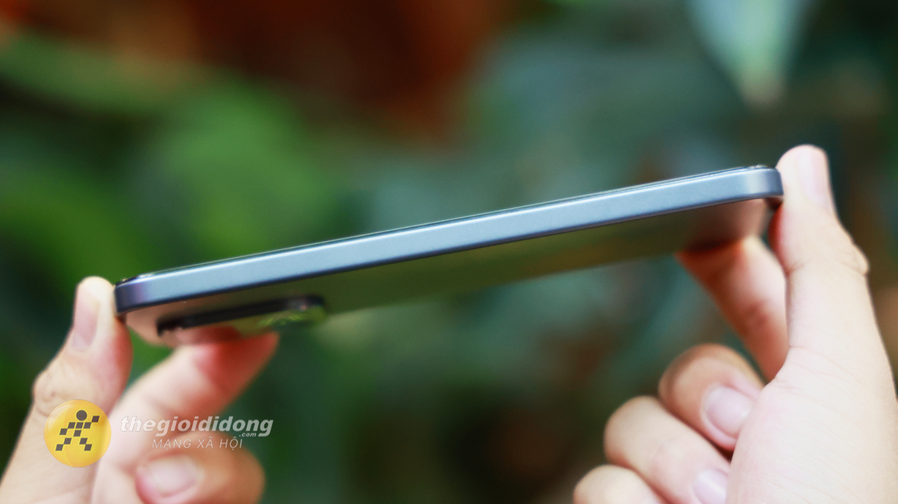 Trên Tay Realme 16 Pro 5G: Camera Chính 200 Mp, Vi Xử Lý Dimensity 7300 Max Và Pin 7.000 Mah