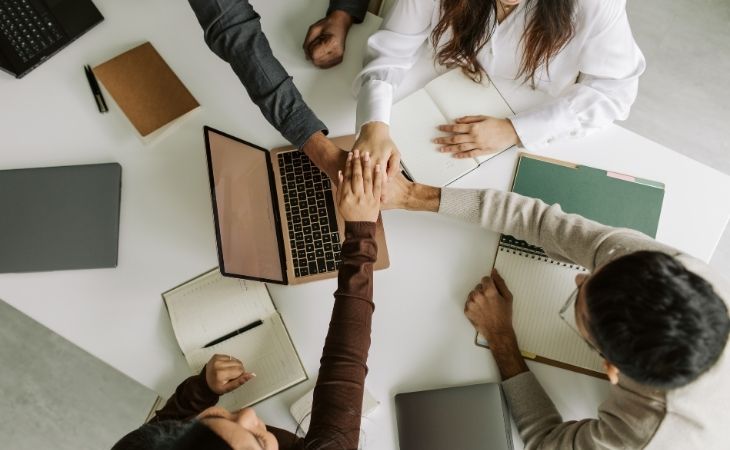 Stt hết Tết hài hước, độc lạ