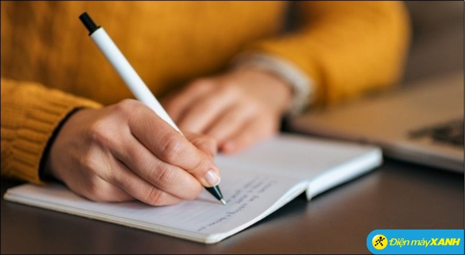 Lễ khai bút đầu năm không bắt buộc mà chỉ là phong tục truyền thống khuyến khích thực hiện để khởi động trí tuệ cầu học hành