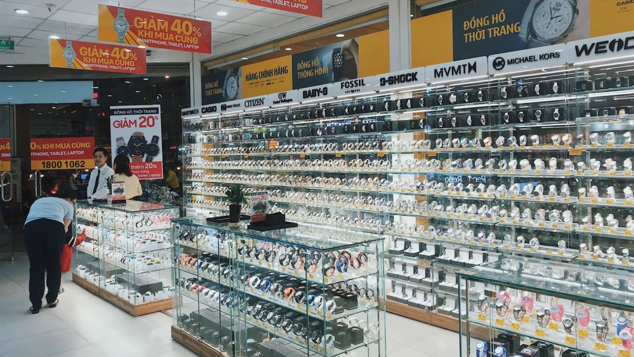 Quà Tết Cho Bố Mẹ Không Gì Hợp Lý Hơn 4 Chiếc Đồng Hồ Thời Trang Này