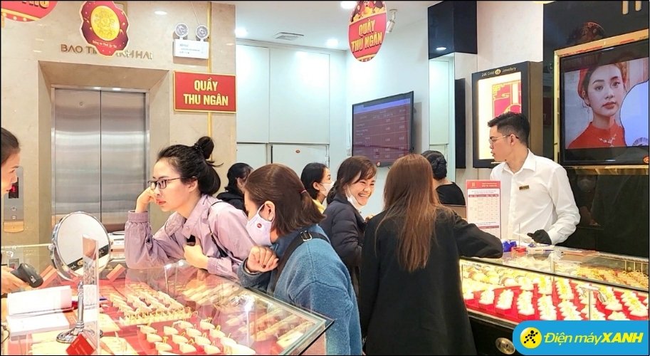 Gia chủ nên đi mua vàng khi tâm trạng đang thực sự vui vẻ, thoải mái Gia chủ nên đi mua vàng khi tâm trạng đang thực sự vui vẻ, thoải mái