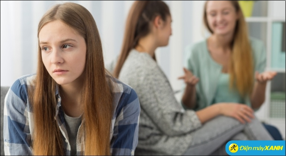 Cung Nô Bộc xấu với sát tinh Hóa Kị Kình Đà nên chọn nghề độc lập kinh doanh tự chủ