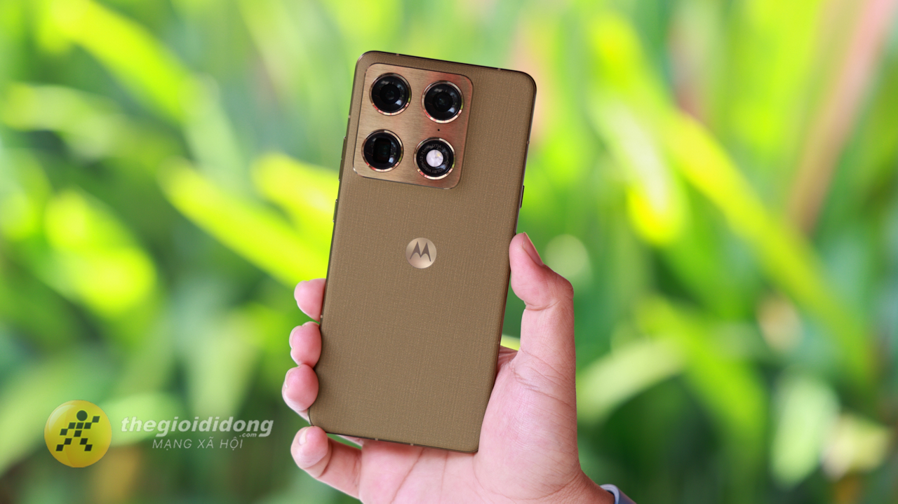 Mở hộp và trên tay motorola Signature