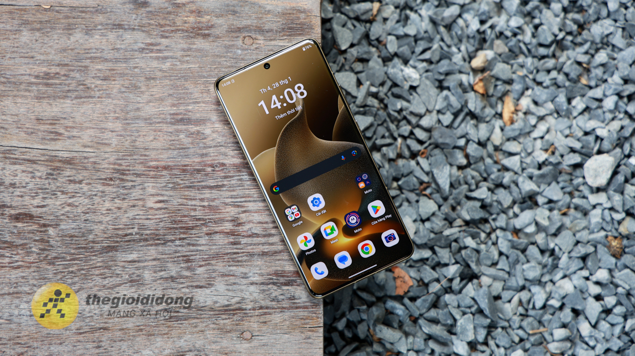 Mở hộp và trên tay motorola Signature