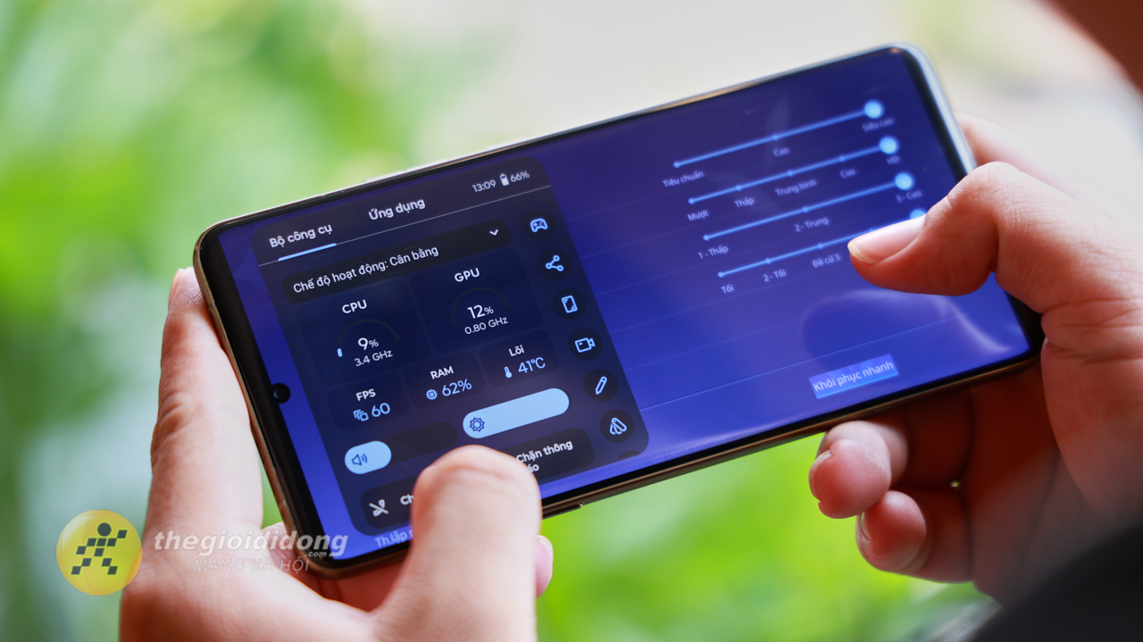 Mở hộp và trên tay motorola Signature
