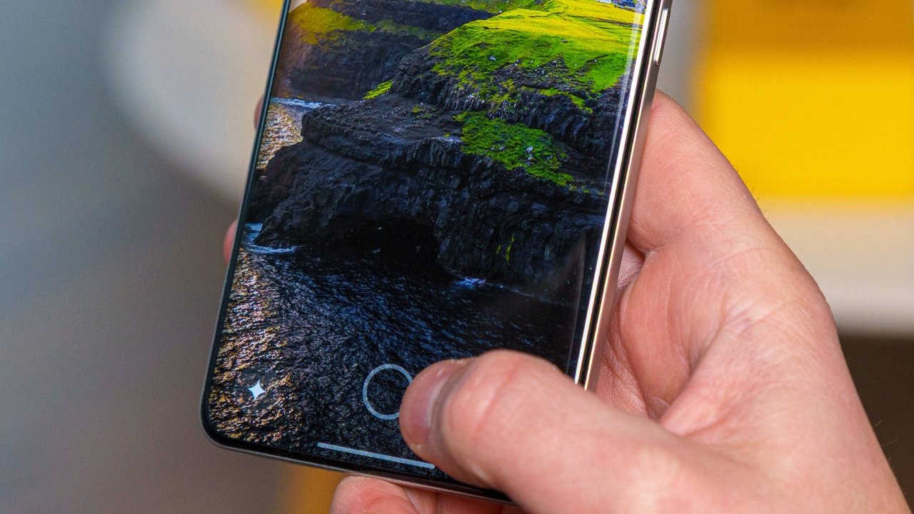 Mở hộp và trên tay realme P4 Power: Pin Mở hộp và trên tay realme P4 Power: Pin