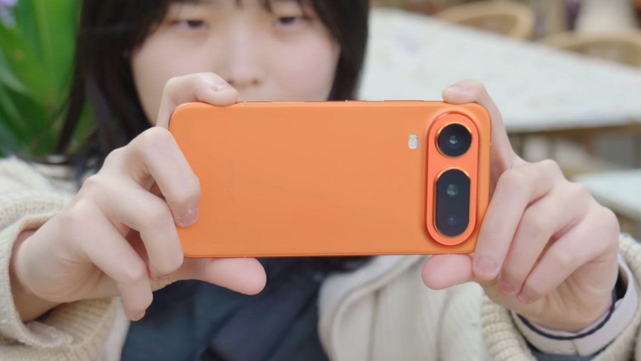 Trên tay nhanh HONOR Magic8 Pro Air: Siêu mỏng 6.1 mm, siêu nhẹ 155 gram Trên tay nhanh HONOR Magic8 Pro Air: Siêu mỏng 6.1 mm, siêu nhẹ 155 gram