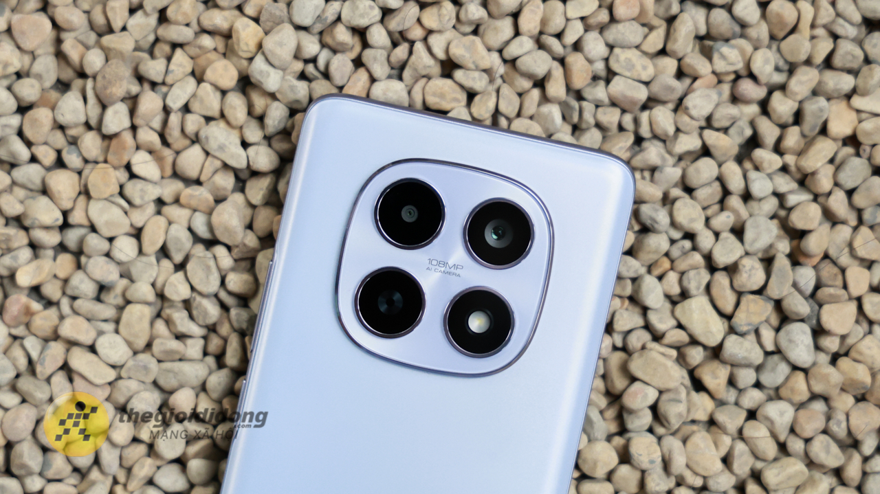 Đánh giá Xiaomi Redmi Note 15: Màn hình AMOLED Full HD+ chất lượng trong tầm giá