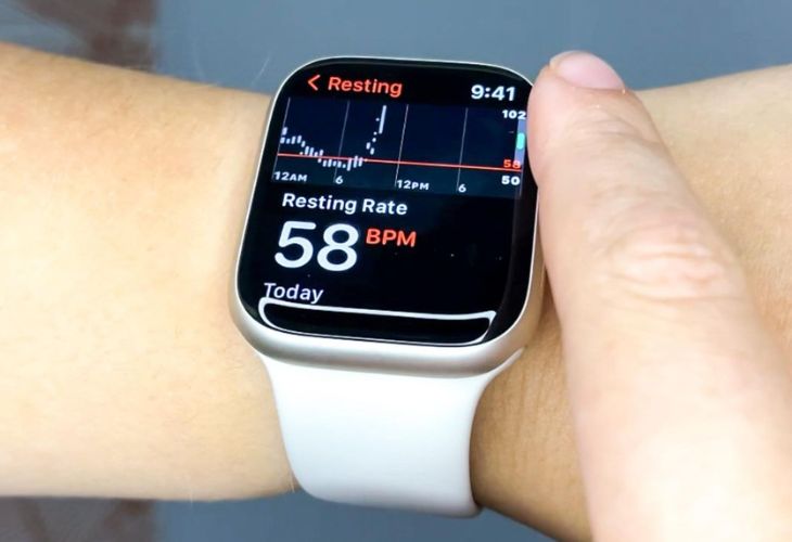 Đồng hồ thông minh có tính năng đo nhịp tim, góp phần giúp bạn kiểm soát Adrenaline ngay khi bùng phát Đồng hồ thông minh có tính năng đo nhịp tim, góp phần giúp bạn kiểm soát Adrenaline ngay khi bùng phát